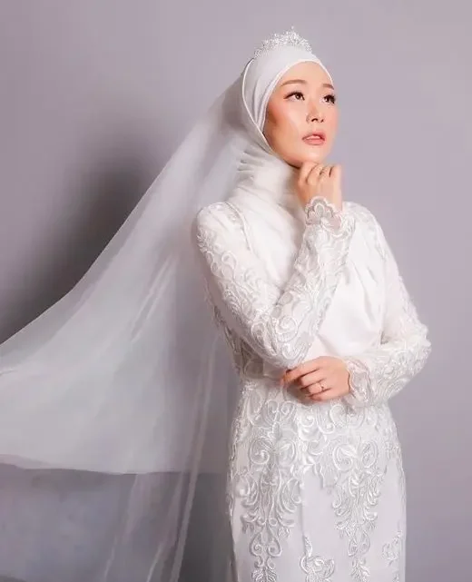 Age & Net Worth Of Maryam Younarae
