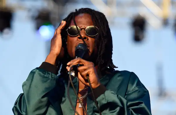 Age & Net Worth Of Daniel Caesar