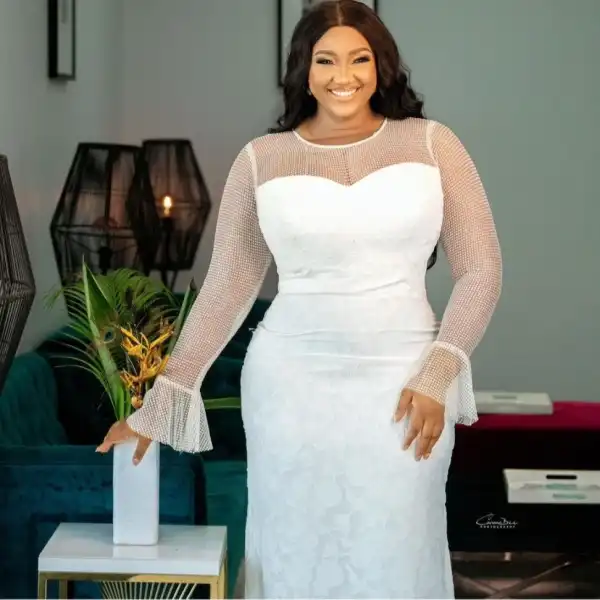 The Apple Of Her Husband