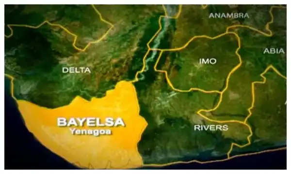Youths clash with suspected NDLEA officials in Bayelsa