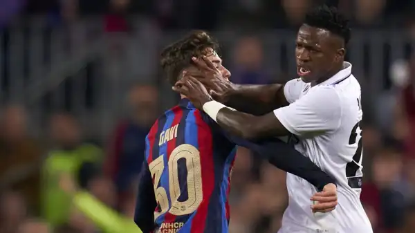 Ronald Araujo reveals reason for Vinicius confrontation in heated Clasico