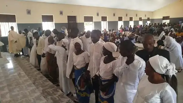 Catholic Bishop conducts mass wedding for 21 couples in Niger
