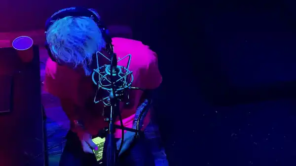 Machine Gun Kelly – What’s Poppin Freestyle (Music Video)