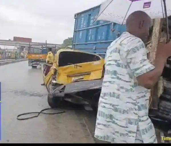 Truck crushes bus, leaves female POS operator critically injured in Lagos