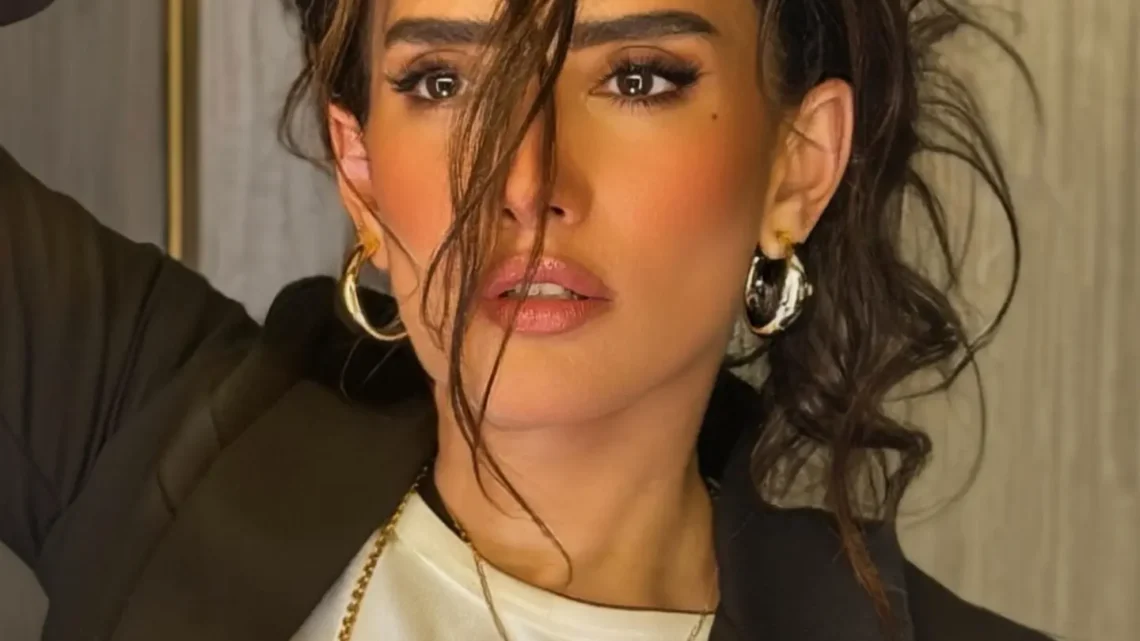 Biography & Career of Zeina (singer)