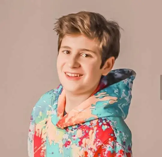 Biography & Career of Liam Nicolosi