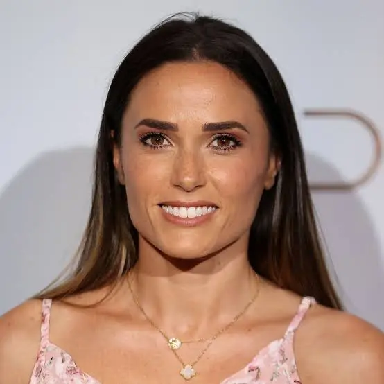 Biography & Career of Capucine Anav