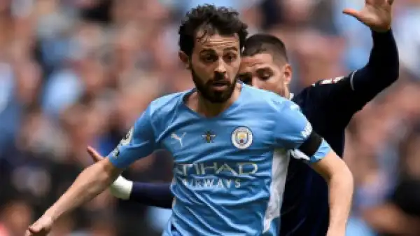 Barcelona to demand Bernardo in Man City offer for De Jong