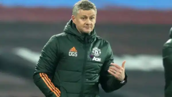Man Utd move to beat Aston Villa to Fleetwood