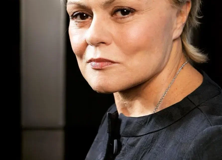 Biography & Career Of Muriel Robin