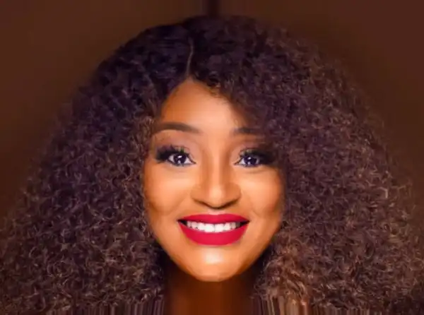 Biography & Net Worth Of Scarlet Gomez