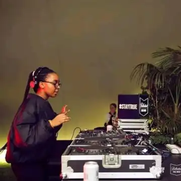 Judy Jay – Mashup Show HopeFM Mix