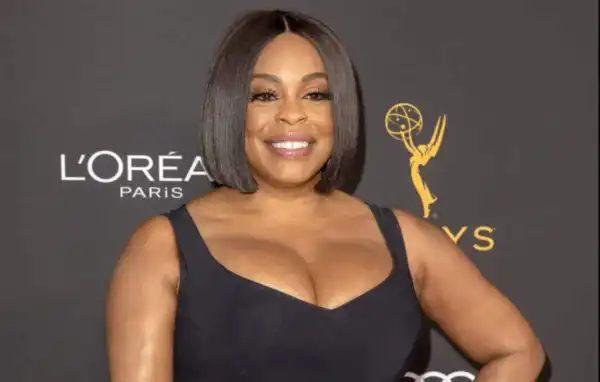 Biography & Net Worth Of Niecy Nash