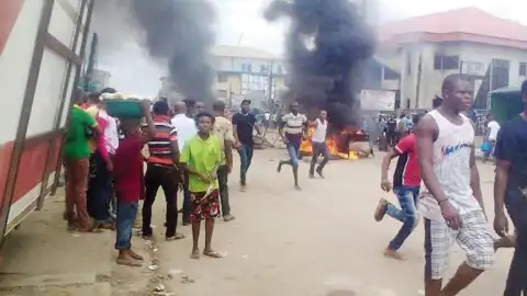Man escapes mob action after killing wife in Edo