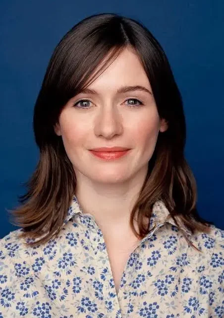 Biography & Career Of Emily Mortimer