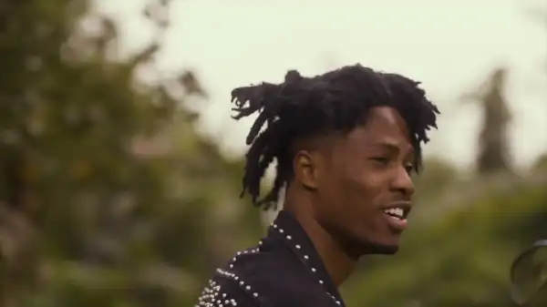 Azekel – DUPĖ ft. Kwesi Arthur (Video)