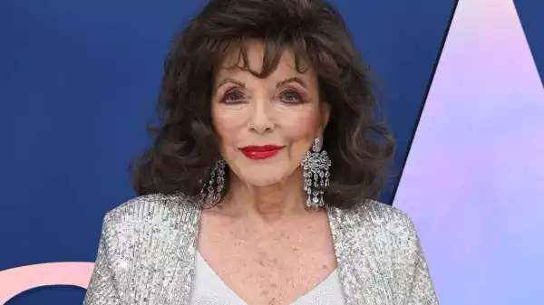 Biography & Career Of Joan Collins