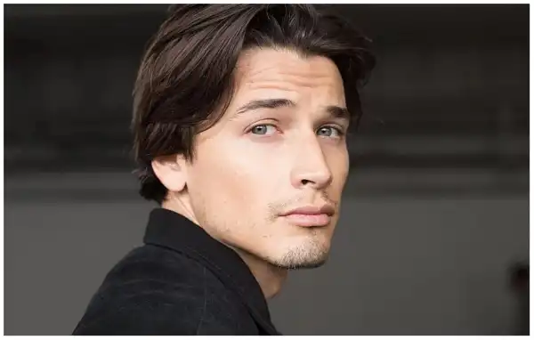 Biography & Career Of Andrew Gray