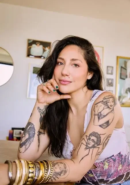 Biography & Career Of Estefania Pessoa