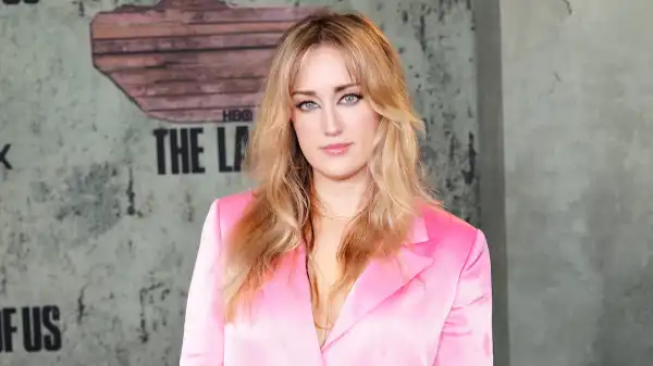 The Last of Us Episode 9 Photo Shows Original Ellie Voice Actor