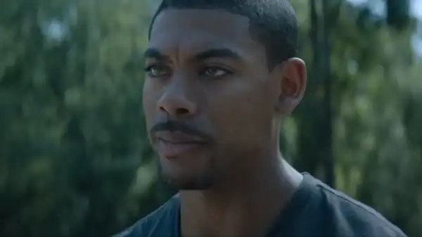 Lanterns: Aaron Pierre’s De-Powered John Stewart Fights in Set Photos