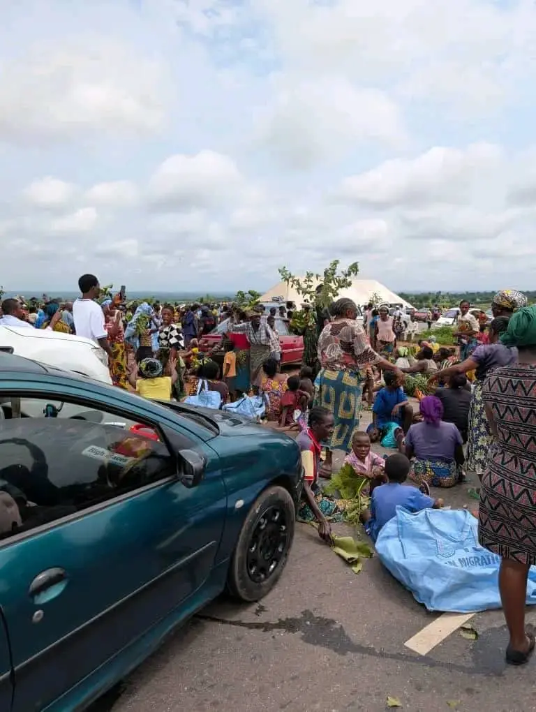 Benue: Yelewata IDPs shut down highway, chant ‘we want to go home’