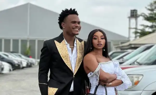 Skitmaker, Oluwadolarz Publicly Apologizes To His Wife, Ifeluv, Hours After She Vowed To Uncover A Secret