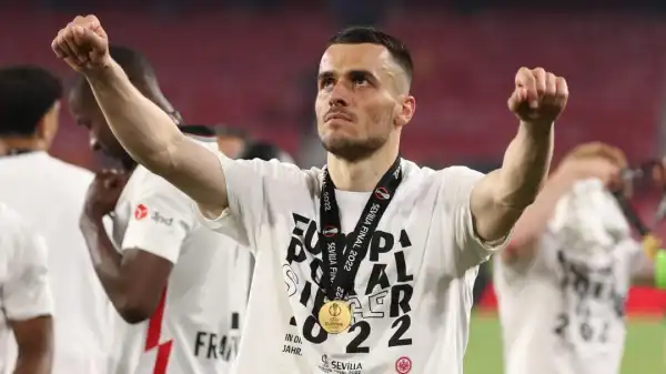 West Ham in talks with Eintracht Frankfurt over Filip Kostic