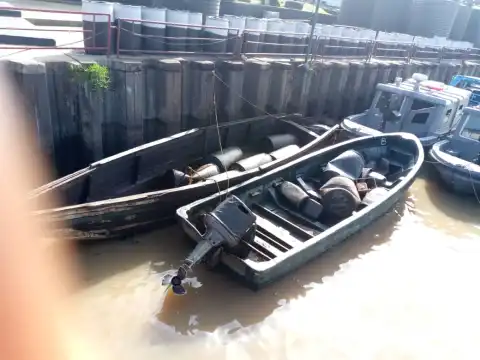 Navy intercept six crude-laden boats, arrest 3 suspected pipeline vandals in Delta