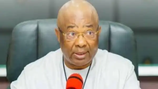 Uzodinma swears in commissioners, assigns portfolios