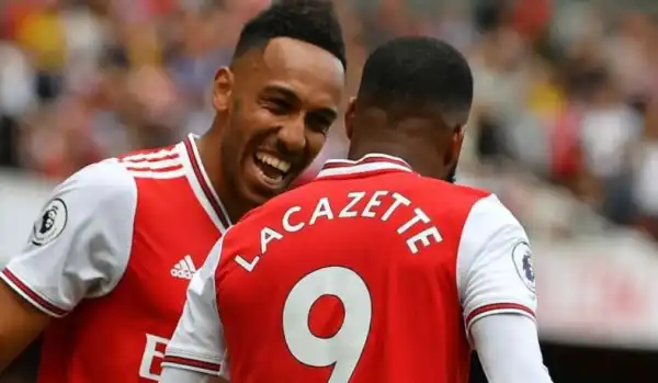 Aubameyang & Lacazette Fight For Number 10 Shirt After Mesut Ozil Exit