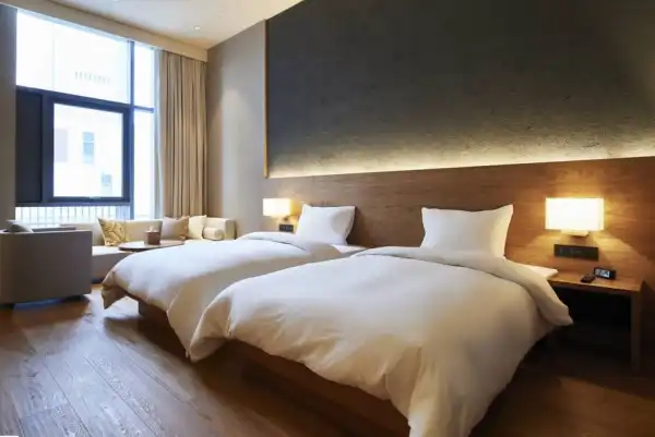 Go With Your Own Bedsheet And Wrapper When Lodging In A Hotel - Lady Exposes How Yahoo Plus Boys Operate At Hotels (Video)