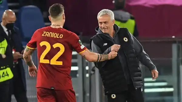 Nicolo Zaniolo: Jose Mourinho trying to block Tottenham pursuit