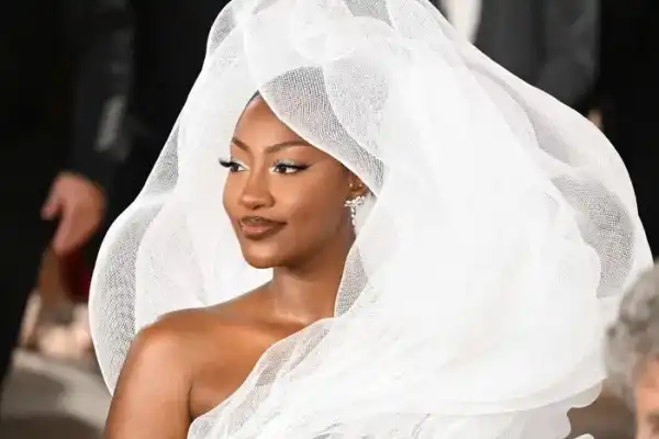 Why I Wore Extravagant Dress to Oscars — Tems