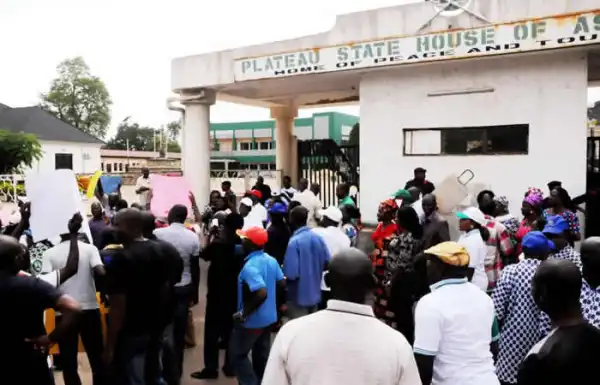 Again, police seal Plateau Assembly over leadership crisis