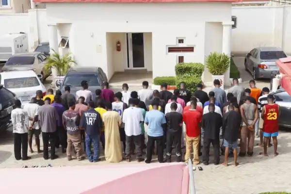 EFCC arraigns bank staff, others over alleged N8.5bn fraud in Lagos