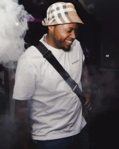 Kelvin Momo – We Are Happy Ft. Luu Nineleven & Stoks (Vocal Mix)