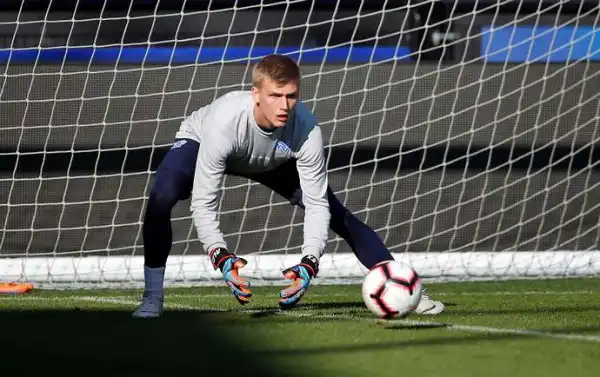 Arsenal Plot Move For International With Five Caps