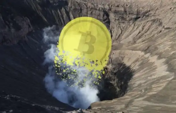 Bitcoin Crashes Below $30K For The First Time Since January 2021