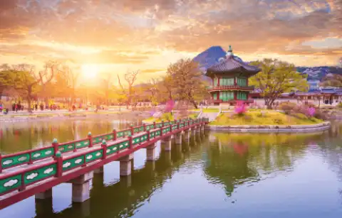 South Korean Exchanges Might Sue the Government: Report