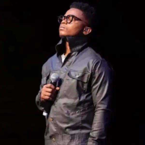 Ayanda Ntanzi – Wehlukile Awulinganiswa