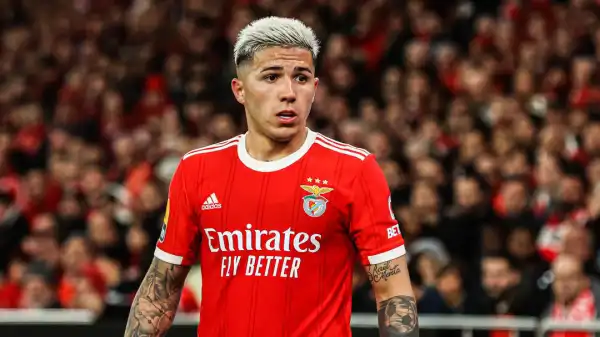 Chelsea agree British record £115m deal with Benfica for Enzo Fernandez