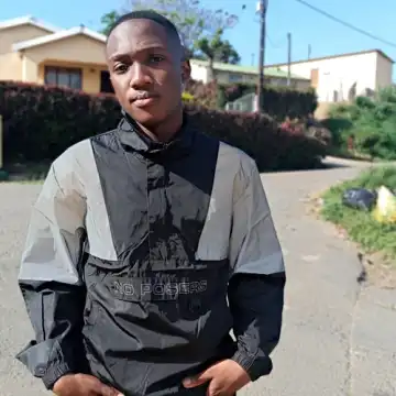 Kay2Godlee & TheGqomBoss – Sibhaka Nice