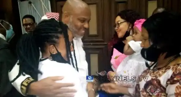 Nnamdi Kanu Smiles As He Reunites With Family In Court (Photos)