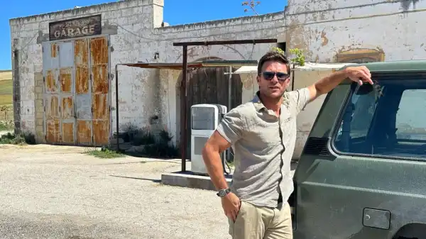 Career & Net Worth Of Scott Eastwood