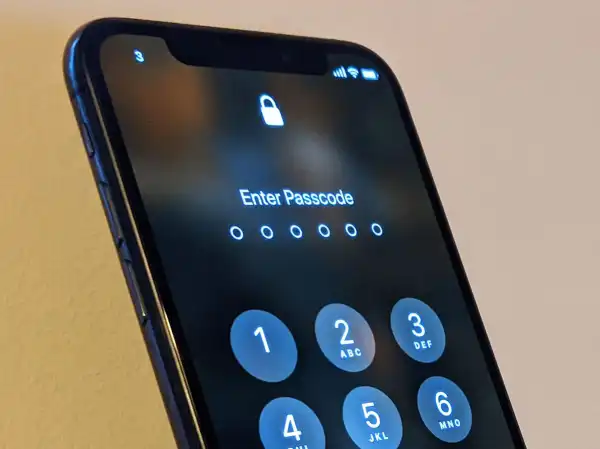 Smartphone security starts with the lock screen. Here’s how to protect it.