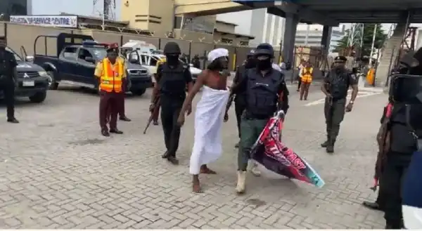 #EndSARS Memorial: Police Arrest Protesters At Lekki Tollgate