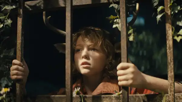 Sweet Tooth Season 2 Release Date Set in First Look Photos