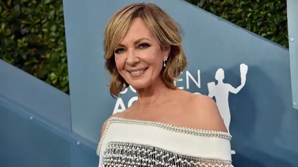 Allison Janney Joins Kristen Wiig in Apple’s Mrs. American Pie Series