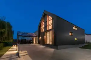 The Villa [completed] Season 1